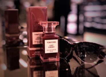 Этот российский парфюм за копейки переплюнул топовый Tom Ford за 40 тысяч: легкий шлейф и никаких «дешевых» оттенков