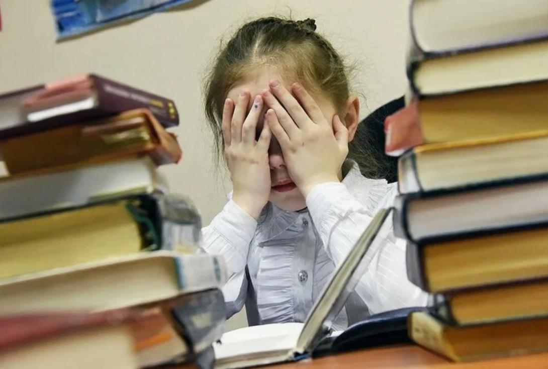 Майские каникулы в школах сократили: детей и родителей огорошили новым решением